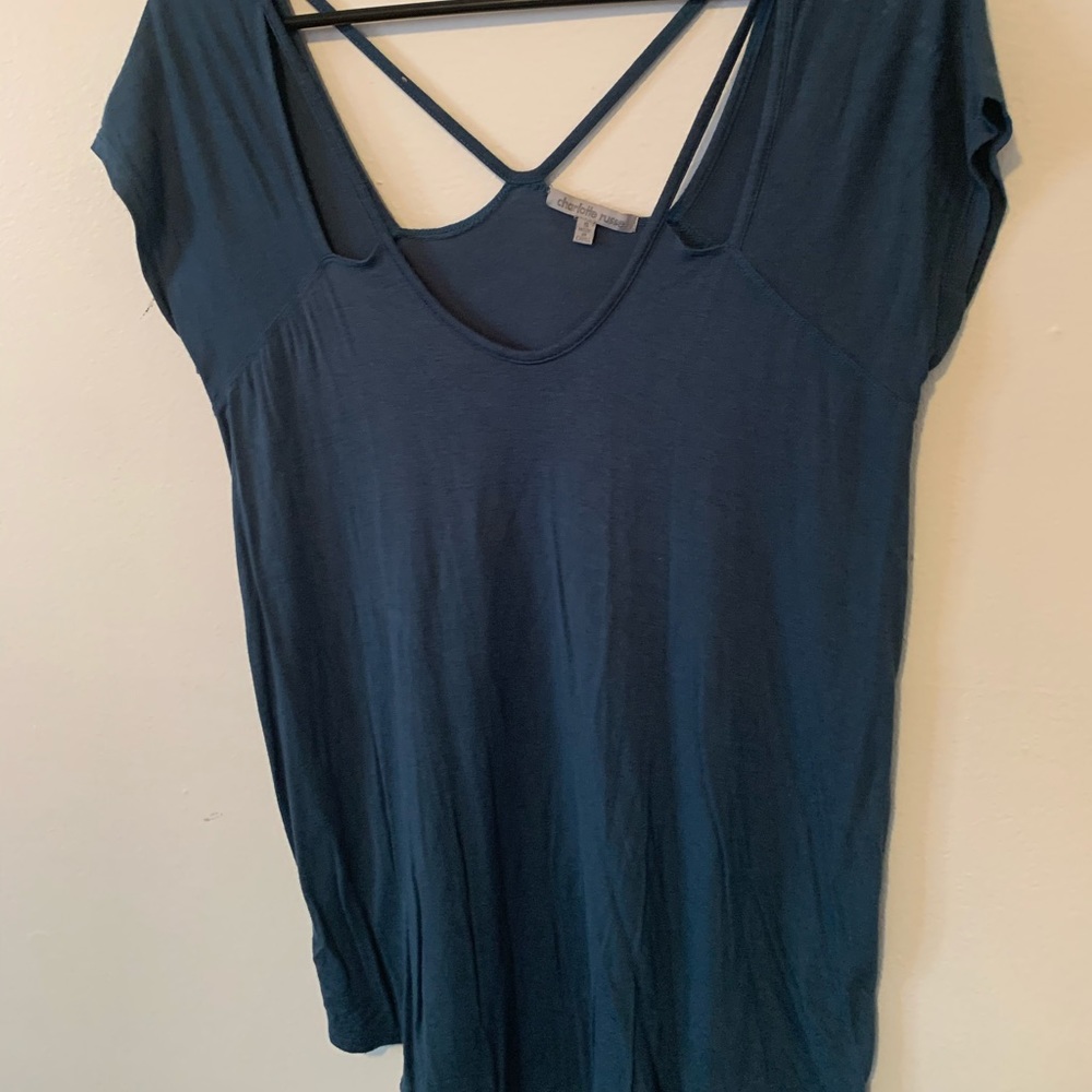 Tee shirt